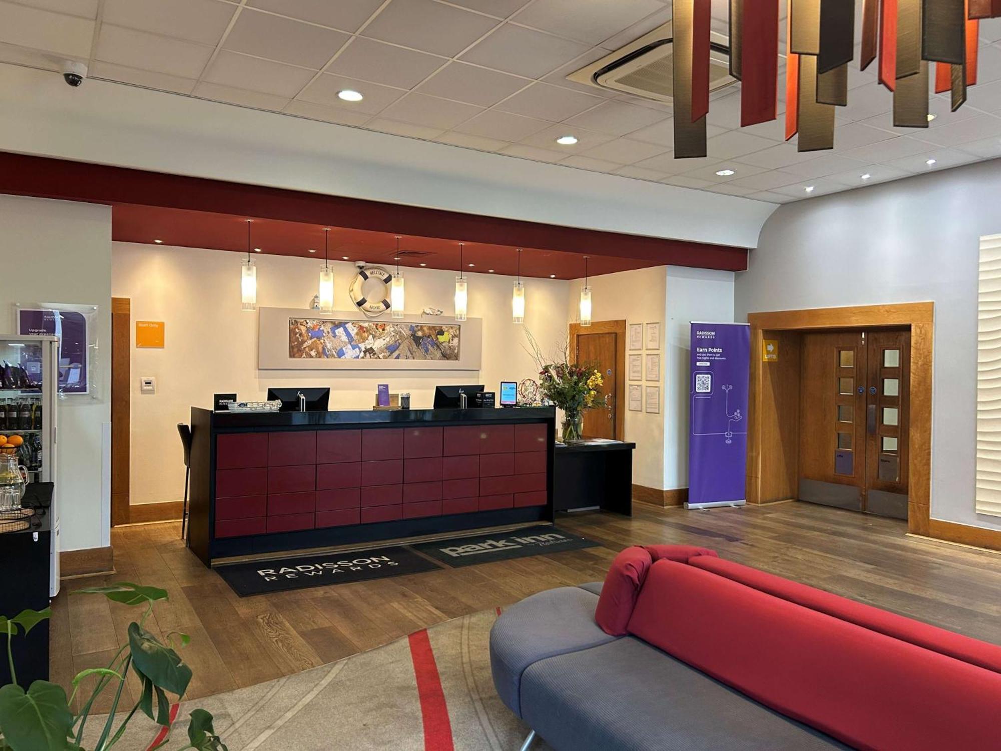 Park Inn By Radisson Palace Southend-on-Sea Exterior photo