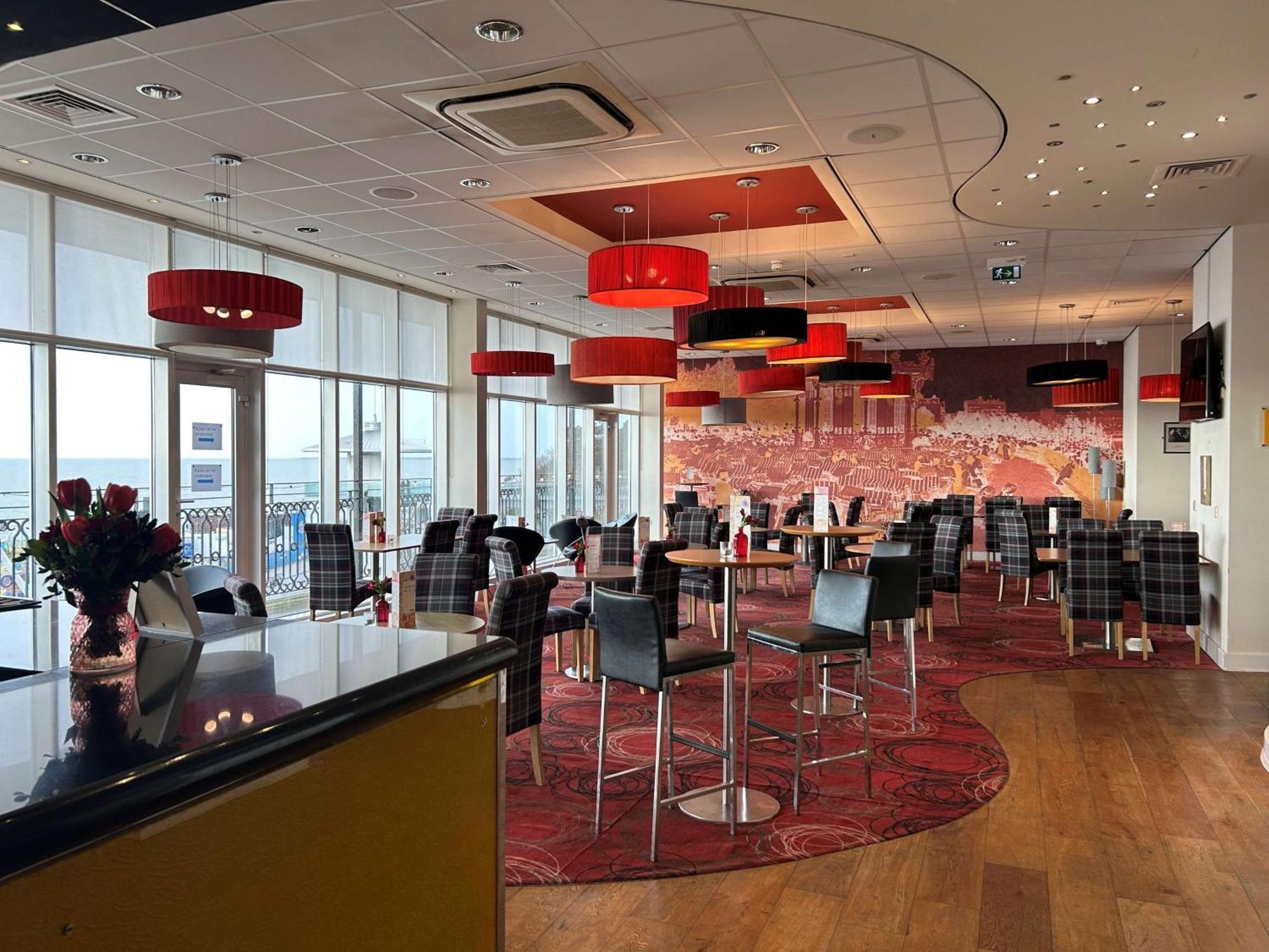 Park Inn By Radisson Palace Southend-on-Sea Exterior photo