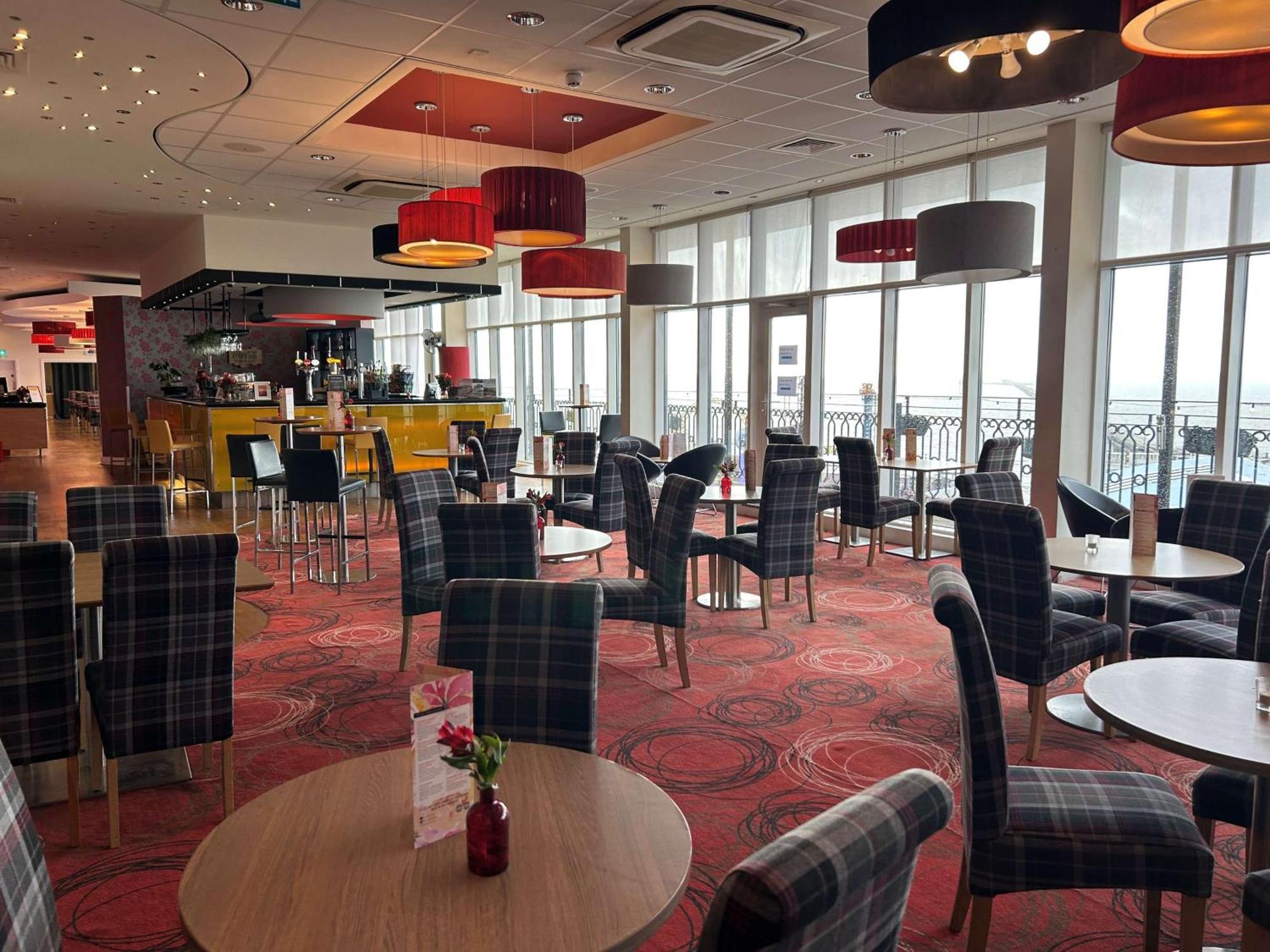 Park Inn By Radisson Palace Southend-on-Sea Exterior photo